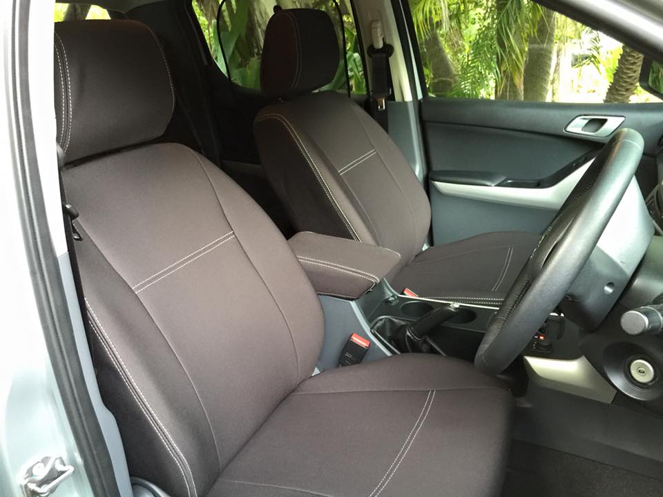 Washing and Maintaining Car Seat Covers for Longevity and Quality Preservation插图4