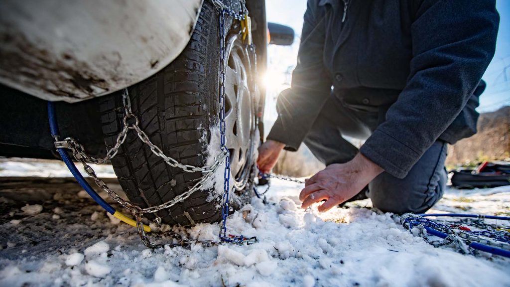 how to put on tire chains